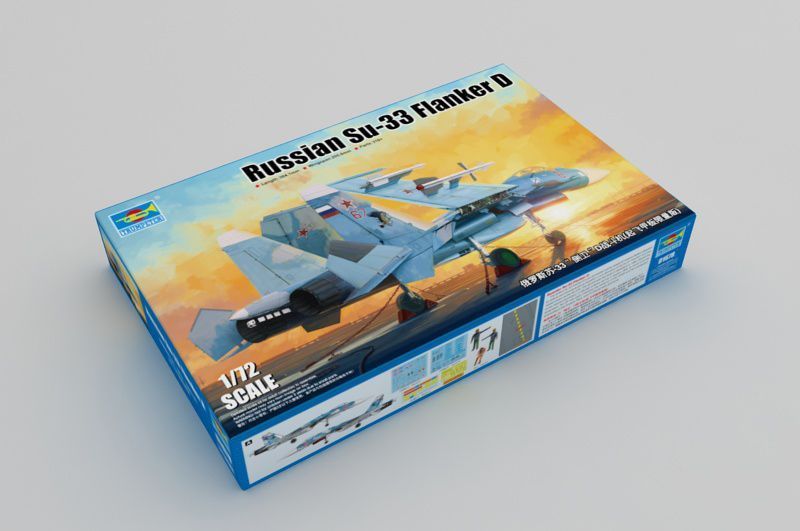 Радянський винищувач із фрагментом палуби 1/72 Су-33 Flanker-D Trumpeter 01678 , збірна модель Трумпетер TR01678 фото