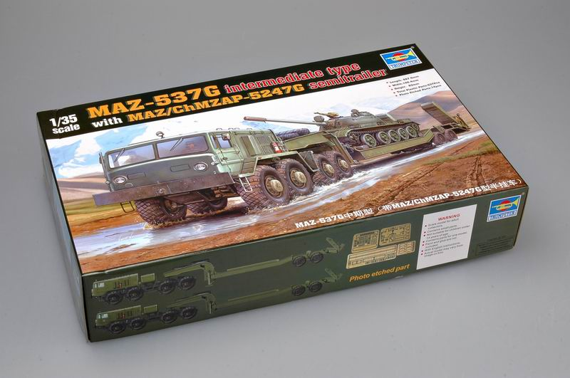 Радянський тягач з причепом 1/35 МАЗ-537Г & ЧМЗАП-5247Г Trumpeter 00211 , збірна модель тягач Трумпетер TR00211 фото