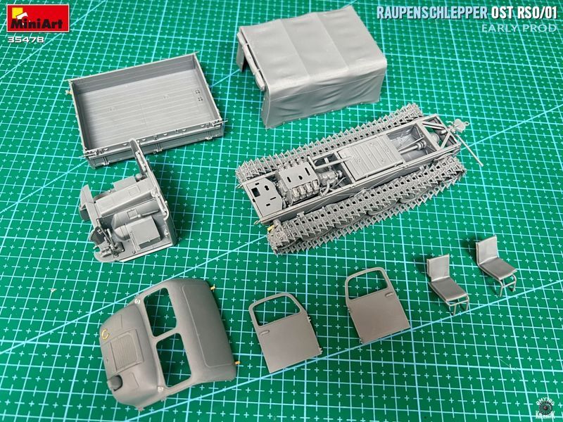 Німецький всюдихідний тягач 1/35 Raupenschlepper Ost RSO/01 Early Prod MiniArt 35478 , збірна модель Мініарт MA35478 фото