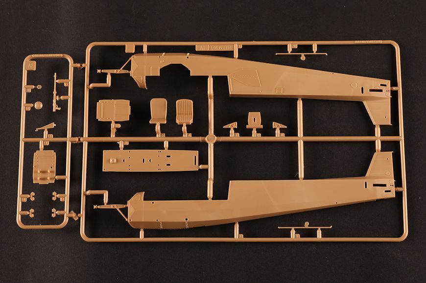 Немецкий разведывательный самолет 1/35 Fieseler Fi 156 U Storch HobbyBoss 80184 , сборная модель Хоббибос HB80184 фото
