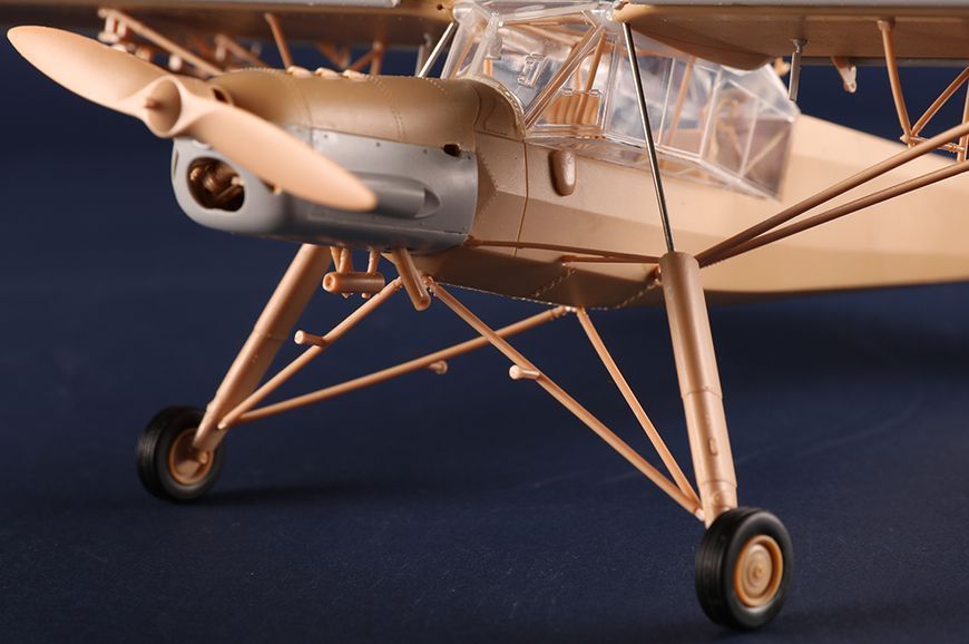 Немецкий разведывательный самолет 1/35 Fieseler Fi 156 U Storch HobbyBoss 80184 , сборная модель Хоббибос HB80184 фото