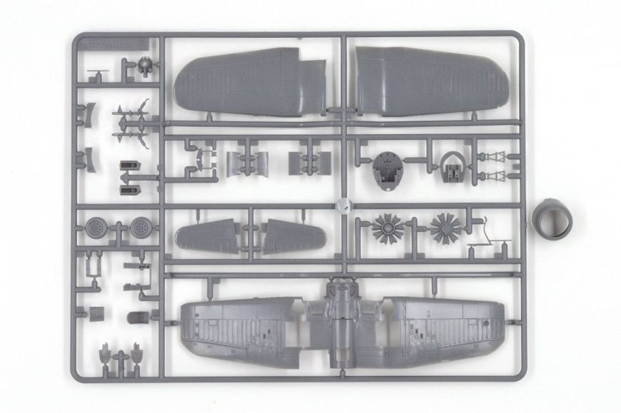 Американский палубный истребитель 1/72 Vought F4U-1D Corsair Tamiya 60752 , сборная модель истребителя Тамия TAM60752 фото