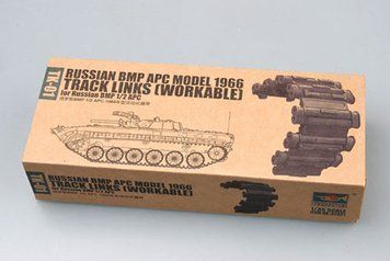Радянські траки 1/35 для БМП мод. 1966 Trumpeter 02031 , набір деталювання бмп 1966 Трумпетер TR02031 фото
