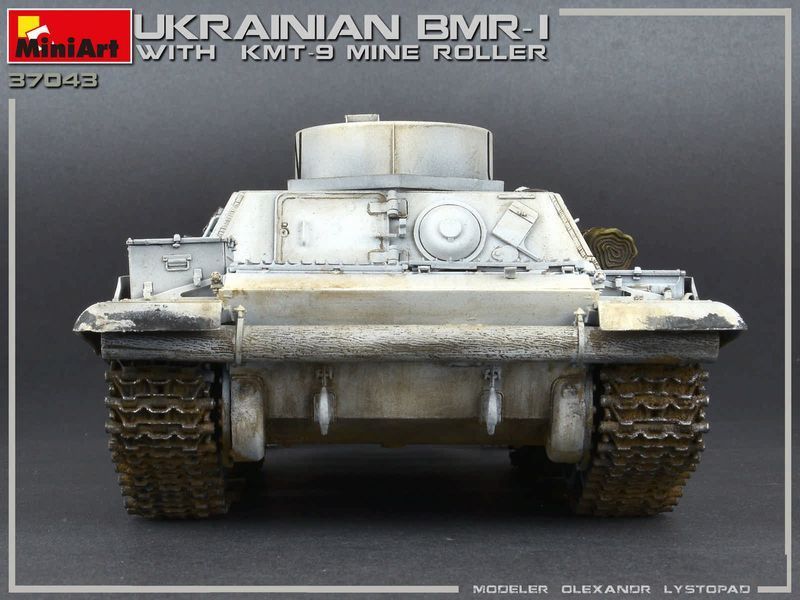 Українська протимінна бронемашина 1/35 БМР-1 з тралом КМТ-9 MiniArt 37043 , збірна модель бім Мініарт MA37043 фото