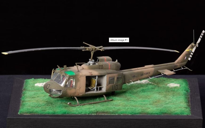 Збірна модель 1/48 американський гелікоптер UH-1D "Huey" Zimi 80154 KH80154 фото