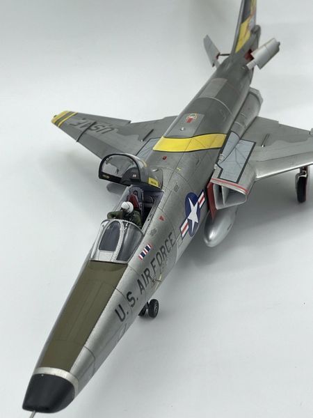 Сборная модель 1/48 Самолет RF-101 C G/H "Voodoo" Zimi 80116 KH80116 фото