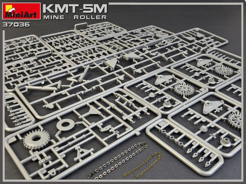 Радянський мінний трал 1/35 КМТ-5М MiniArt 37036 , збірна модель трал КМТ Мініарт MA37036 фото