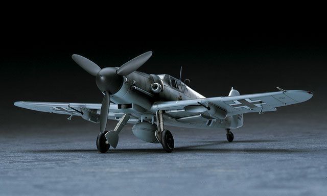 Німецький винищувач 1/48 Messerschmitt Bf109G-6 Hasegawa 09147 , збірна модель винищувача Хасегава HS09147 фото