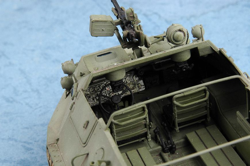 Советский бронетранспортер 1/35 БТР-60П Trumpeter 01542 , сборная модель бтр Трумпетер TR01542 фото