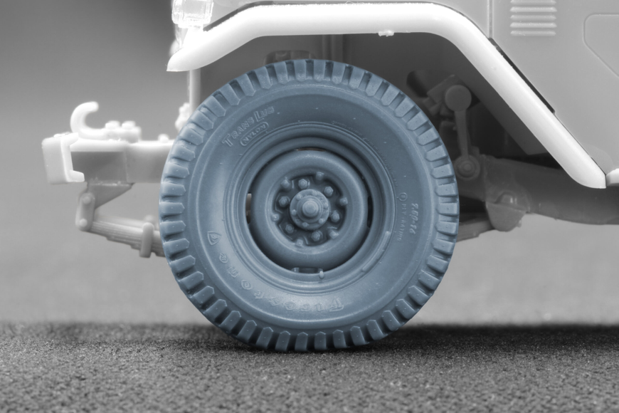 Набор деформированных колес 1/35 для FJ43 (AK-Interactive) Scale X WM-35033W , набор деталировки Скейл Х WM-35033W фото