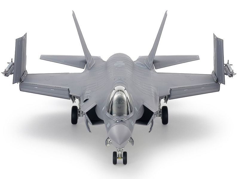 Американський винищувач 1/48 F-35C Lightning II Tamiya 61127 , збірна модель літака Тамія TAM61127 фото