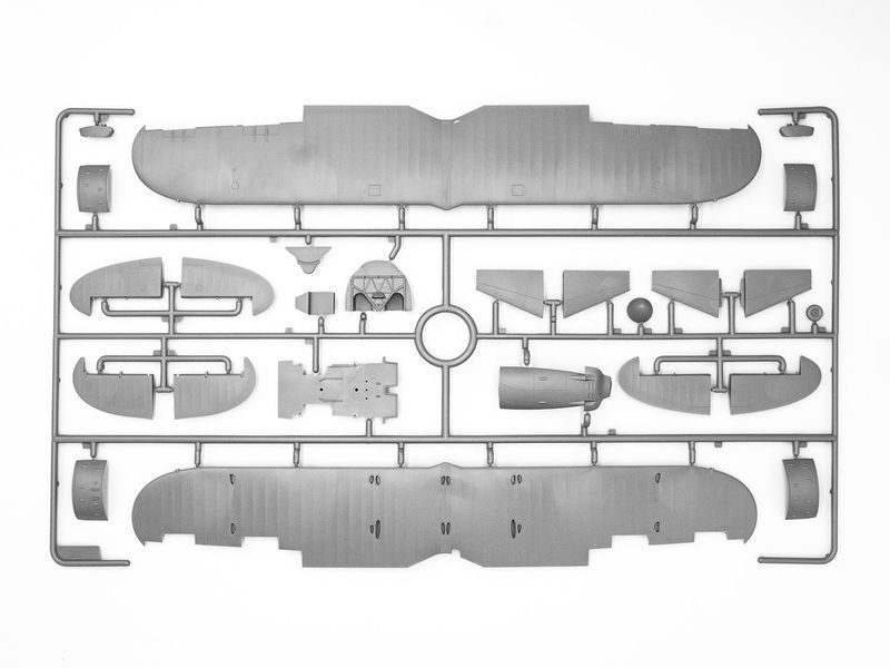 Сборная модель ICM 1/32 CR. 42 LW, Штурмовой самолет ВВС Германии II СВ 32021 ICM32021 фото