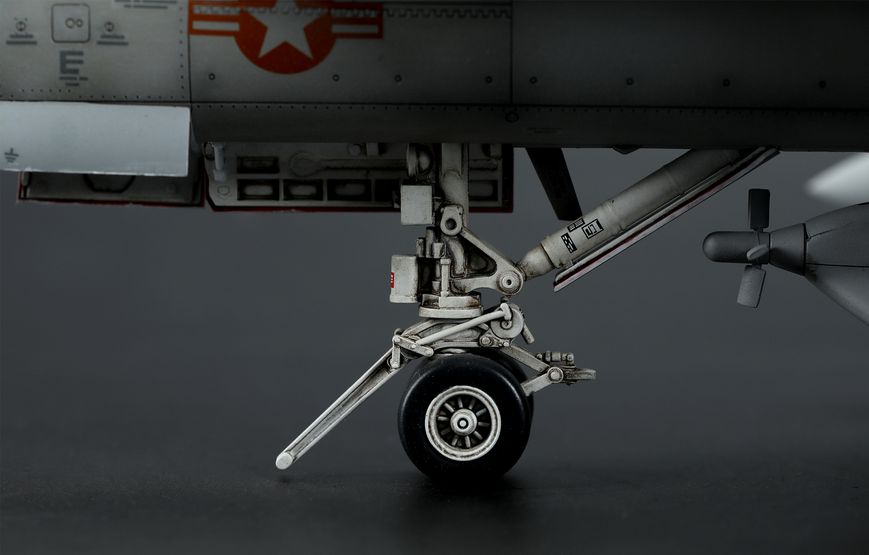 Збірна модель 1/48 Реактивний літак Boeing EA-18G Growler Meng Model LS-014 LS-014 фото