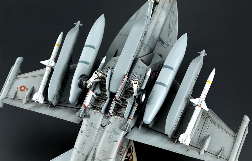 Сборная модель1/48 Реактивный самолет Boeing EA-18G Growler Менг LS-014 LS-014 фото