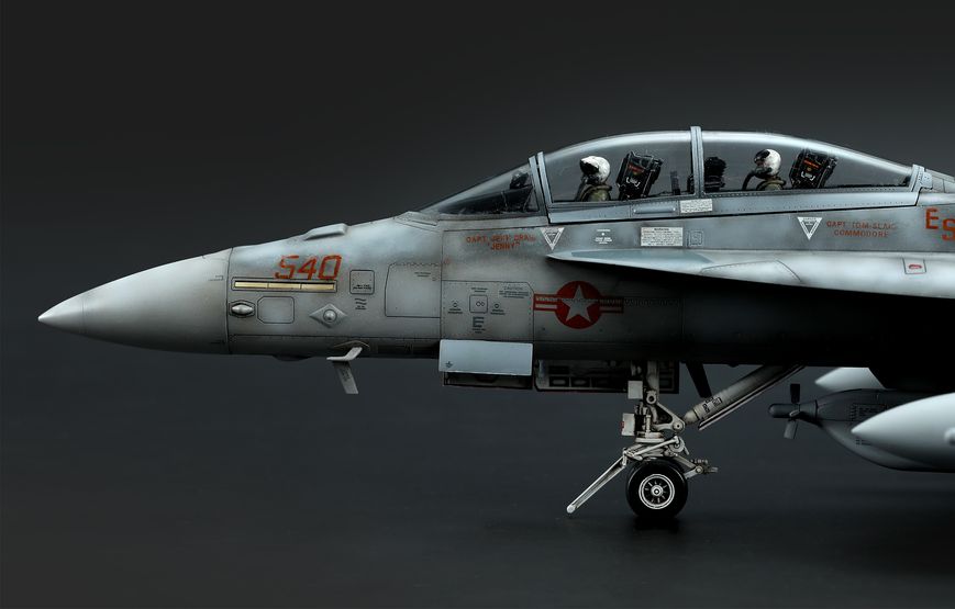 Збірна модель 1/48 Реактивний літак Boeing EA-18G Growler Meng Model LS-014 LS-014 фото