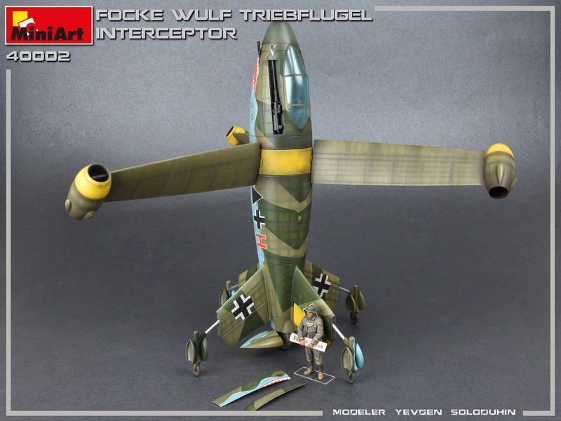 Німецький дослідний перехоплювач 1/35 Focke-Wulf Triebfl&uuml;gel MiniArt 40002 , збірна модель Трібфлюгель Мініарт MA40002 фото