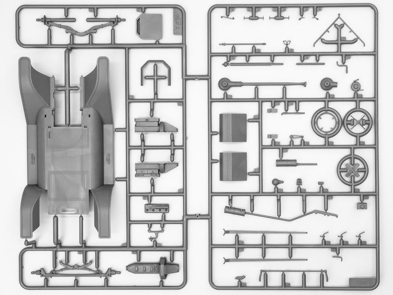 Сборная модель ICM 1/24 Model T Touring 1911 г., американский пассажирский автомобиль 24002 ICM24002 фото