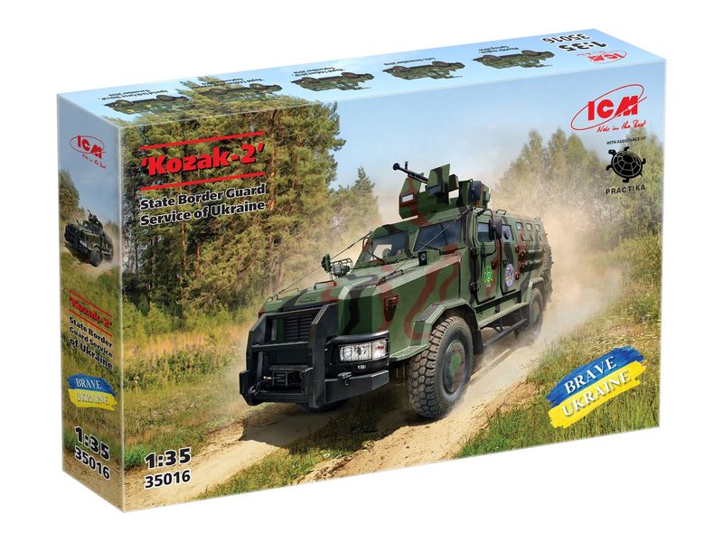 Сборная модель ICM 1/35 "Козак-2" Государственной пограничной службы Украины 35016 ICM35016 фото