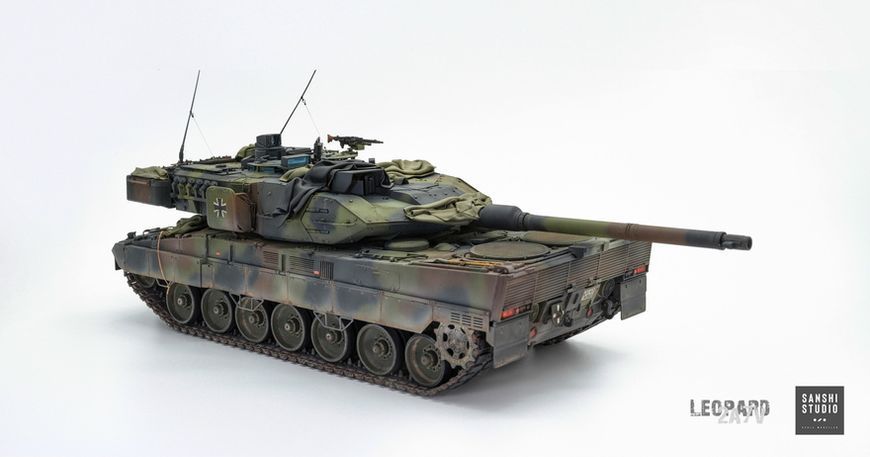 Збірна модель 1/35 німецький бойовий танк (Leapord 2 A 7V) Border Model BT-040 BT-040 фото