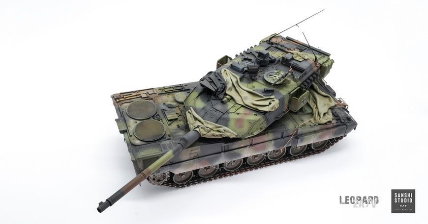 Збірна модель 1/35 німецький бойовий танк (Leapord 2 A 7V) Border Model BT-040 BT-040 фото