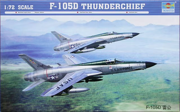 Американский истребитель-бомбардировщик 1/72 Republic F-105D Thunderchief Trumpeter 01617 , сборная модель TR01617 фото