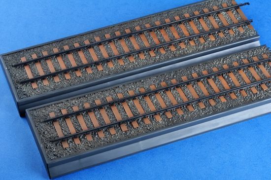 Німецький броневагон 1/35 Panzer-Triebwagen 16 Trumpeter 00223 , збірна модель бронепоїзд Трумпетер TR00223 фото
