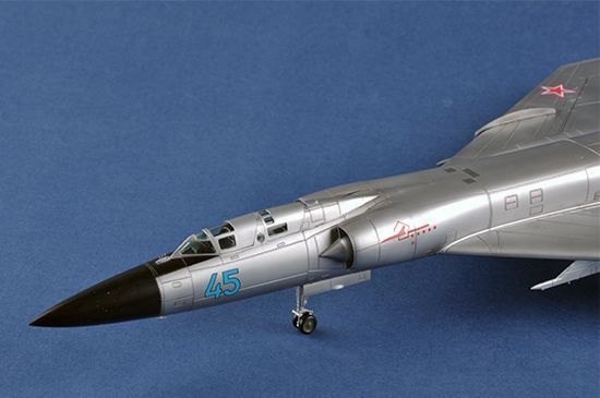 Радянський винищувач-перехоплювач 1/72 Ту-128М Fiddler Trumpeter 01687 , збірна модель Туполєв Трумпетер TR01687 фото