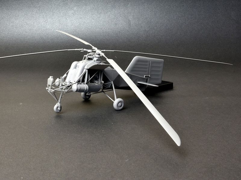 Німецький дослідний вертоліт 1/35 Flettner Fl 282 Kolibri V-21 MiniArt 41003 , збірна модель Колібрі Мініарт MA41003 фото