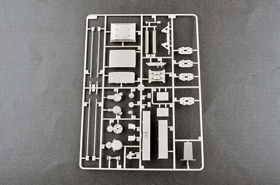 Радянський тягач з напівпричепом 1/35 КЗКТ-7428 &laquo;Русіч&raquo; & КЗКТ-9101 Trumpeter 01039 , збірна модель Трумпетер TR01039 фото