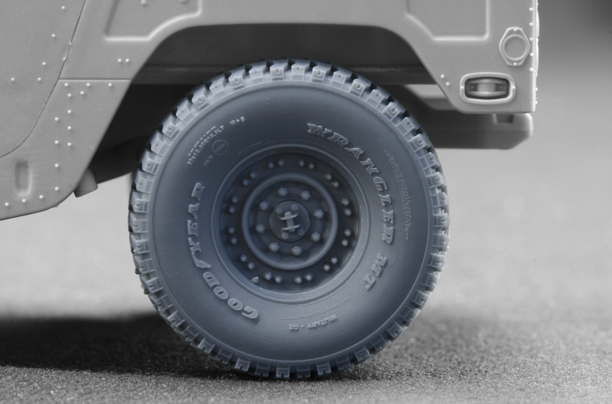 Набор колес 1/35 MT 24-bolt для HMMWV Scale X WM-35003 , набор деталировки Скейл Х WM-35003 фото