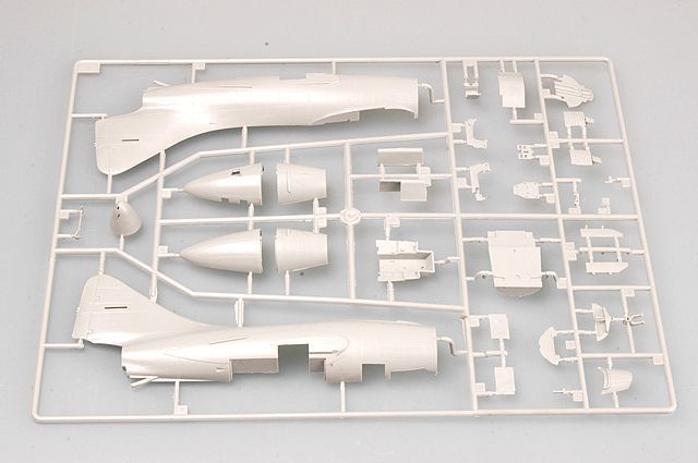 Американський палубний винищувач 1/48 Grumman F9F-2P Panther Trumpeter 02833 , збірна модель винищувач Пантера TR02833 фото
