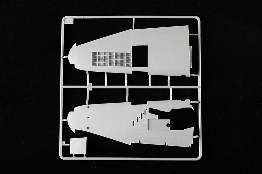 Американский истребитель 1/24 P-47D Thunderbolt Razorback Trumpeter 02427 , сборная модель Трумпетер TR02427 фото